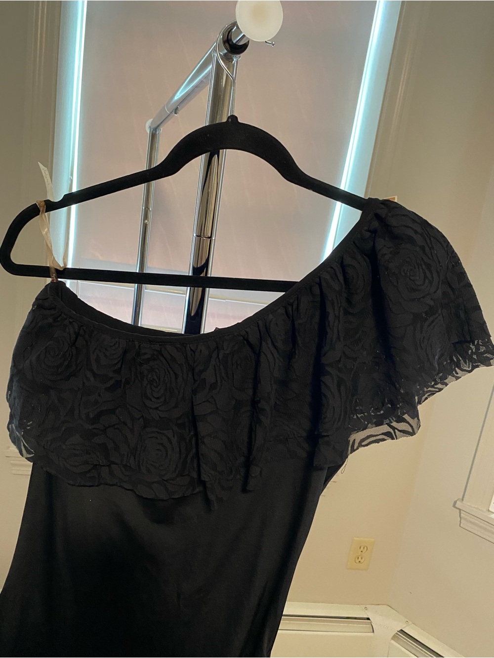 Black One-Shoulder Ruffle Dress - Picture 3 of 11